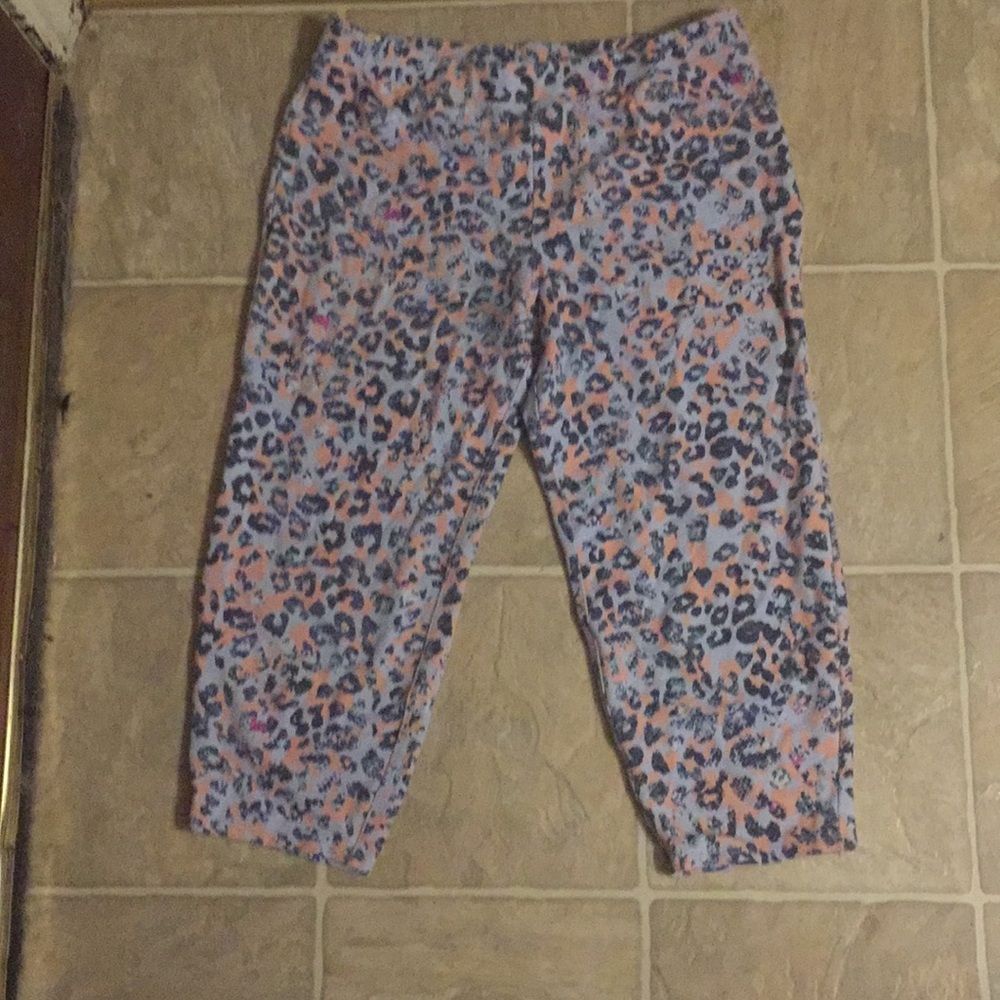 Jessica Simpson children’s cheetah print capris XL